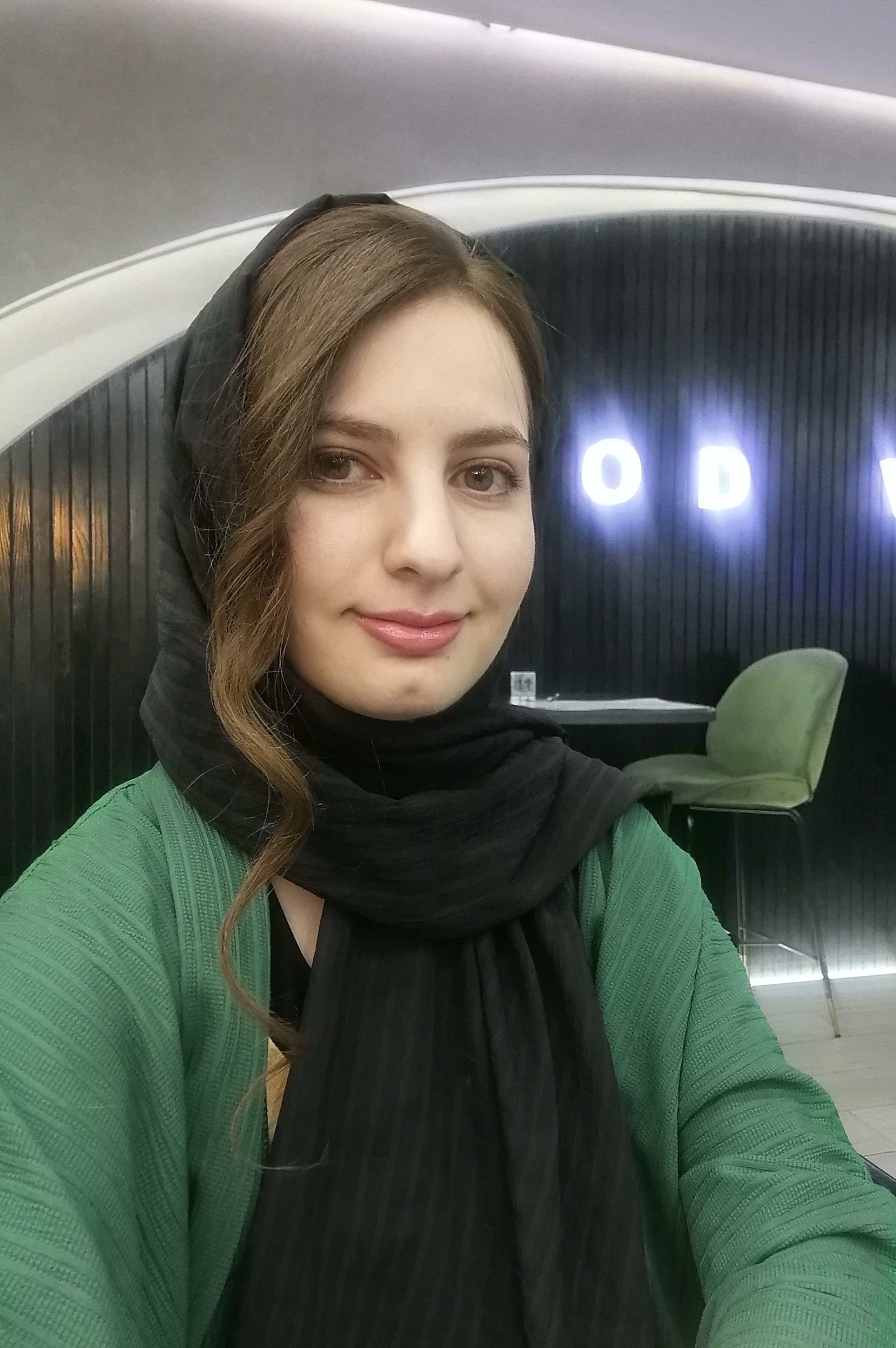 سارا حیدرزاده